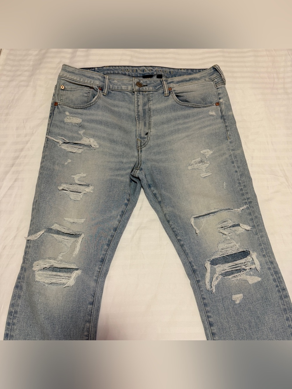 American Eagle Outfitters Light Blue Ripped Slim Straight Jeans - Picture 3 of 4